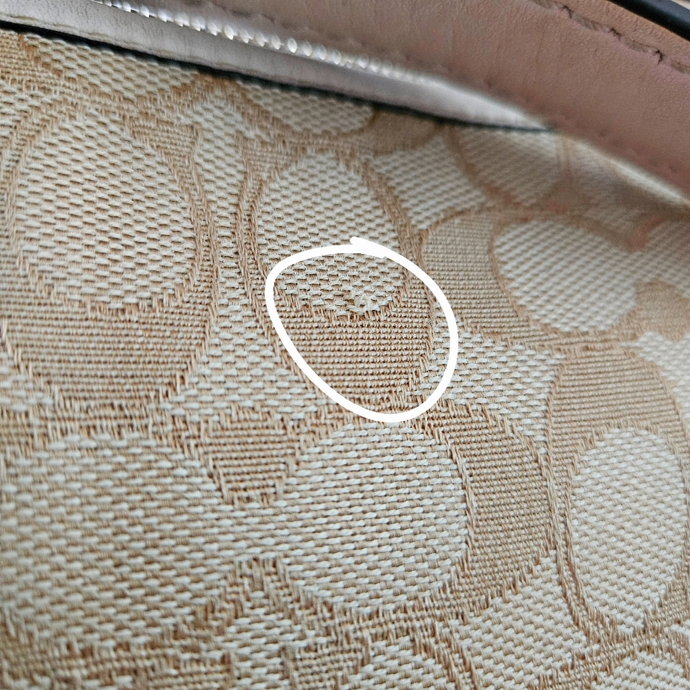 EUC Coach Dufflet Crossbody Purse w/ Signature Jacquard in Cream/Tan - Picture 4 of 15